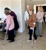 Návšteva seniorov a detí z jaslí v kultúrnom centre